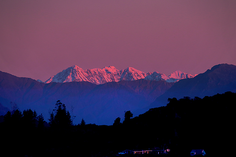 Te Anau : South Island : New Zealand : Travel : Photos :  Richard Moore Photography : Photographer : 